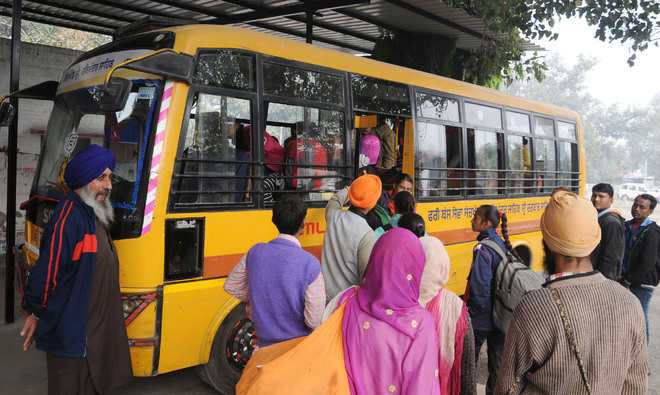 SGPC arranges buses  for stranded J&K tourists