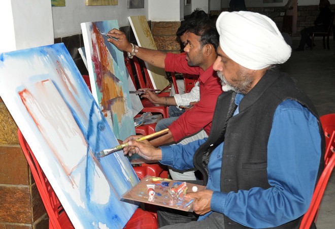 2 Day Art Workshop Begins The Tribune India