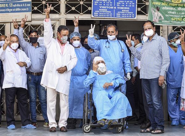 Coronavirus: Centre announces Rs 50-lakh insurance cover for medical workers
