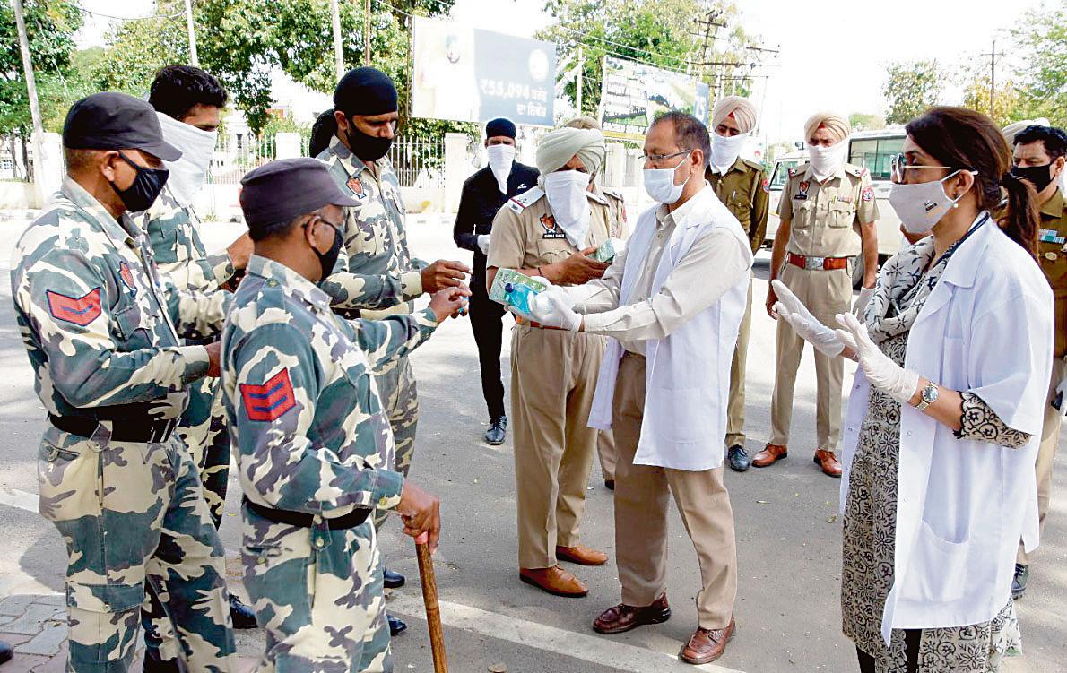 Doctors screen policemen at nakas