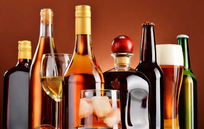 Gang involved in smuggling liquor busted