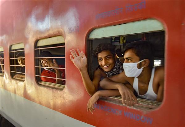 171 Shramik Special trains operated so far, more than 1.70 lakh migrants ferried: Railways