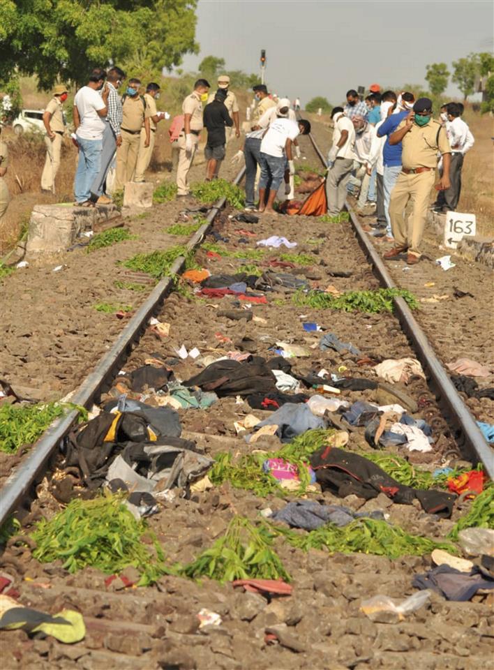 Victims of train accident left without informing administration, employer, says Jalna SP