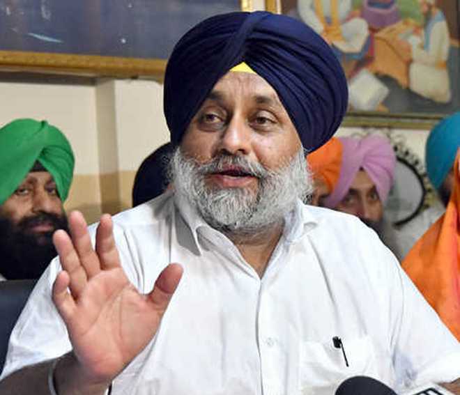 Sukhbir blasts Digvijay, Amarinder for ‘demonising’ Sikh pilgrims