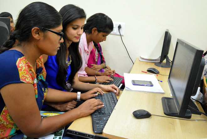 Over 170 DU teachers ask VC to not hold online exams, say will compromise sanctity