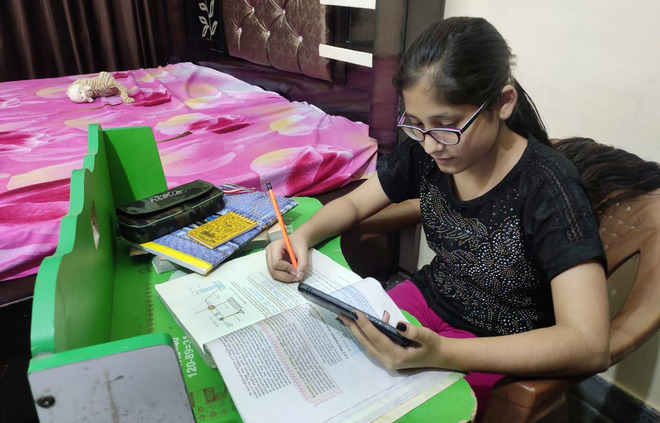 Technology helps this IAS aspirant enrich her knowledge during crisis