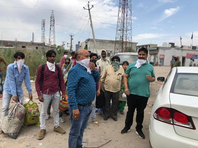 Inspired by Sonu Sood, Jalandhar businessman sends 800 stranded labourers home