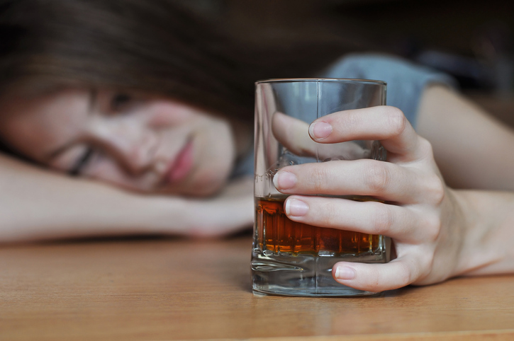 Young women more affected by alcohol use than men, say researchers