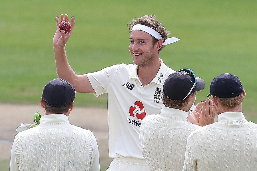Broad takes 500th Test wicket to join illustrious company