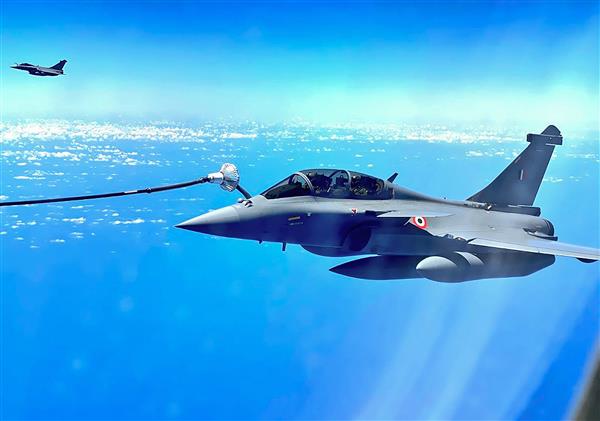 On way to India, 5 Rafales re-fuelled mid-air by French tanker