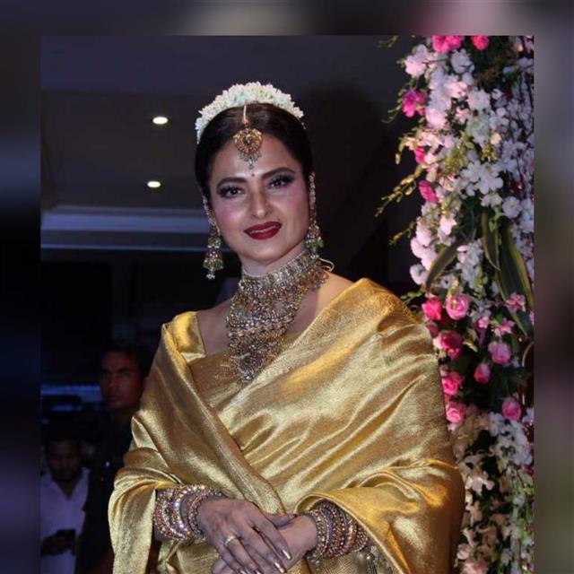 Rekha's bungalow sealed after security guard tests Covid-19 positive