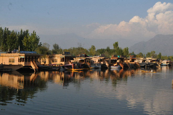 J&K administration looks at reopening tourism; says SOPs, guidelines to be issued soon