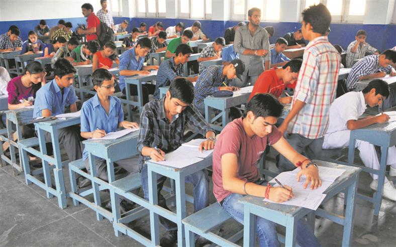 Govt forms panel to review JEE, NEET-UG schedules; report by Friday