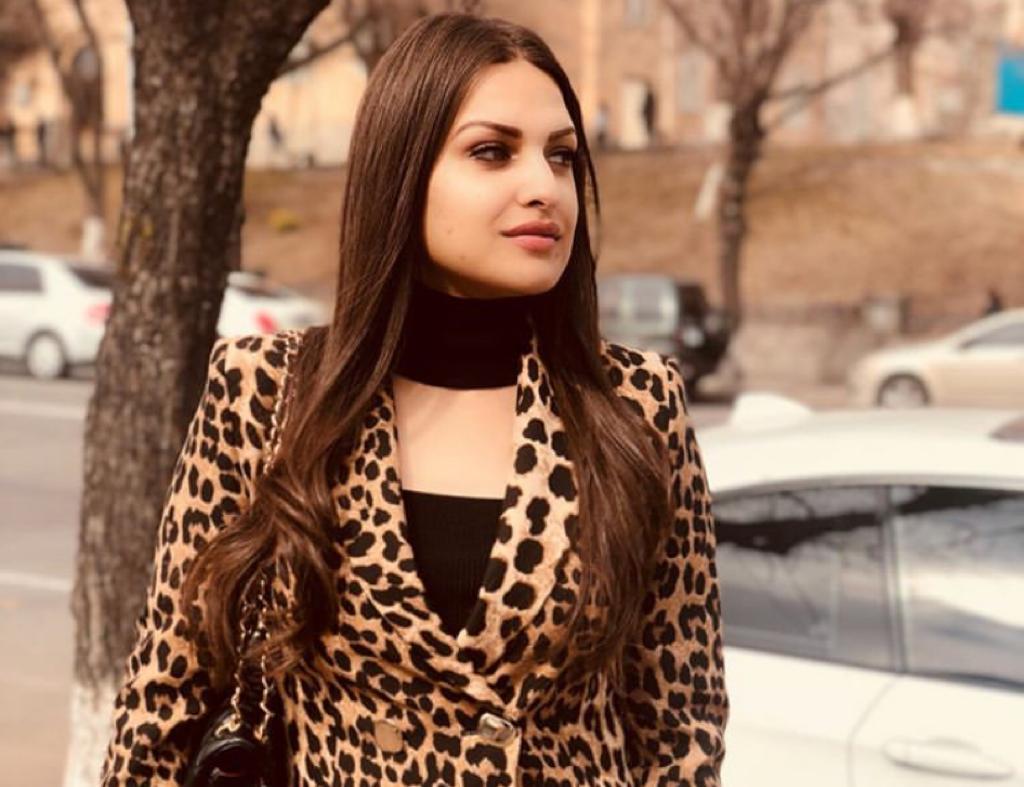 Himanshi Khurana reveals someone slashed her car's tyres near Chandigarh, says 'this won't stop me from working’