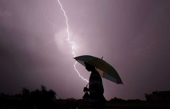 20 people killed in lightning strikes in Bihar