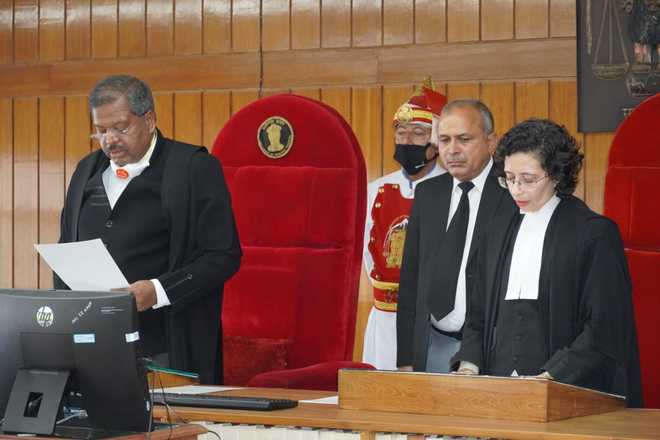 Jyotsna Dua sworn in as High Court judge