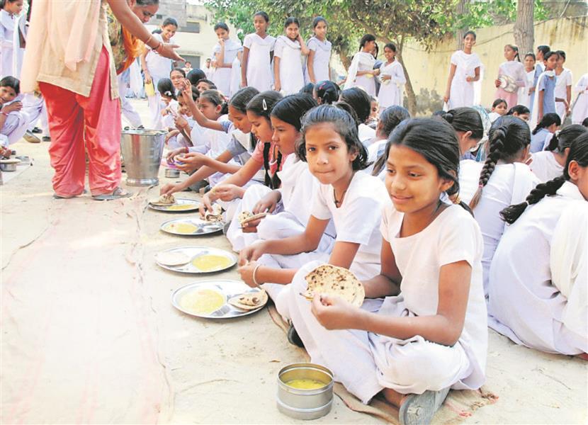 Centre asks Chandigarh to stop mid-day meal from centralised kitchens