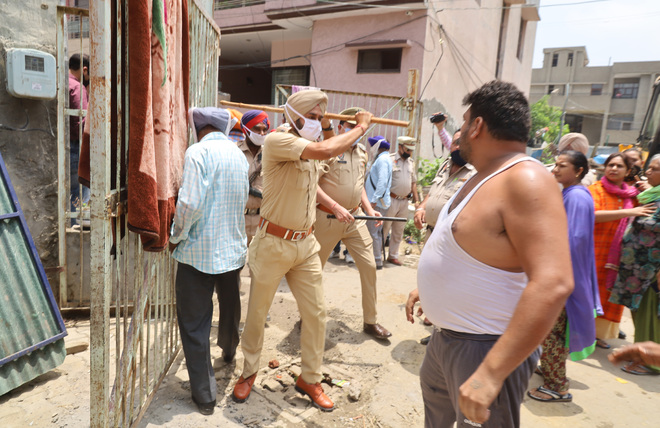 Encroachers scuffle with LIT team on Dugri Road