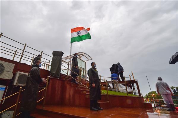 Over 4,000 invited for Red Fort I-Day event: Defence Ministry
