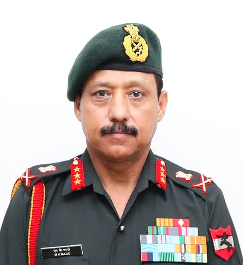 Lt Gen Manoj Kumar takes over command of 'Chetak Corps' at Bathinda