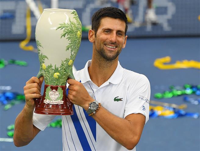 Unstoppable Djokovic downs Raonic to clinch Western & Southern Open title