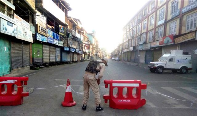 Curfew lifted from Srinagar district, restrictions due to pandemic to continue