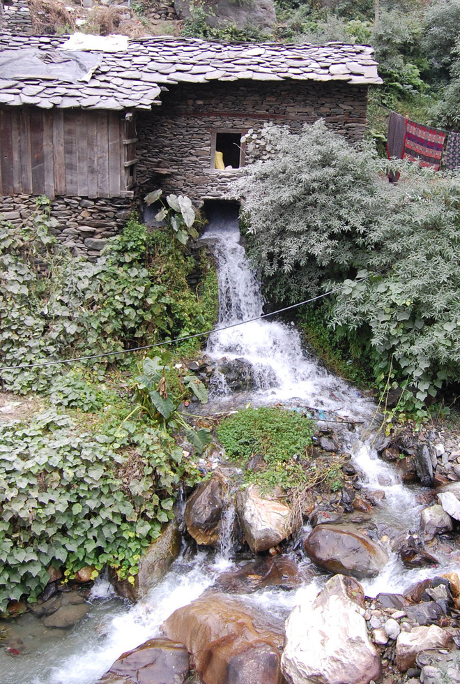 Water mills getting extinct in Mandi, Kullu