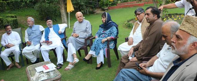 6 J&K parties vow to fight for statehood