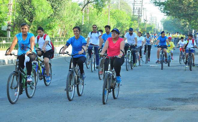 Fitness enthusiasts opt for cycling, sales pick up
