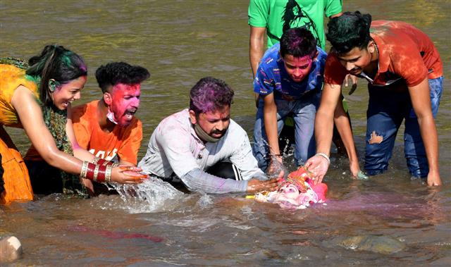Over 23000 Idols Immersed In Thane During Ganesh Chaturthi The Tribune India 9931
