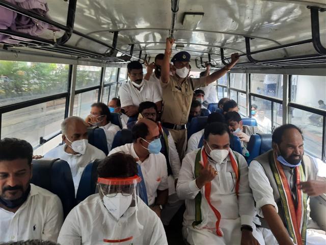 Telangana Congress workers protesting Farm Bills detained