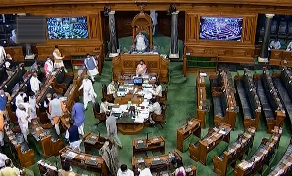 Lok Sabha passes 2 agri sector Bills amid protests by Opposition, farmers