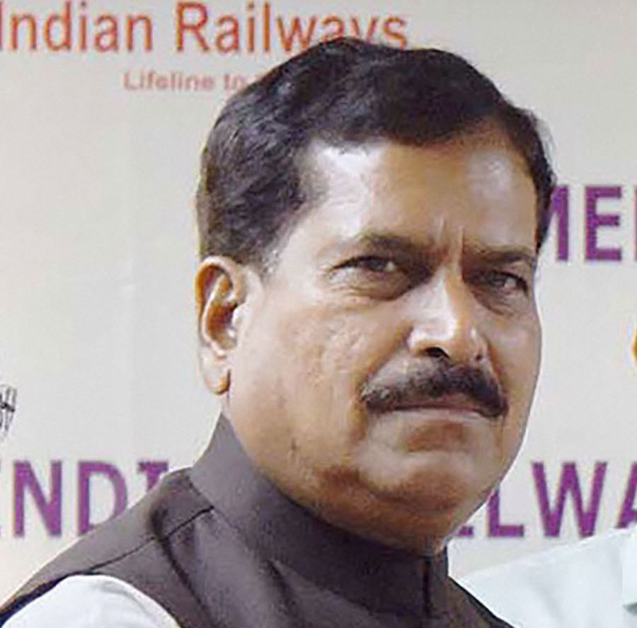 MoS Railways Suresh Angadi 1st Union minister to die of COVID-19