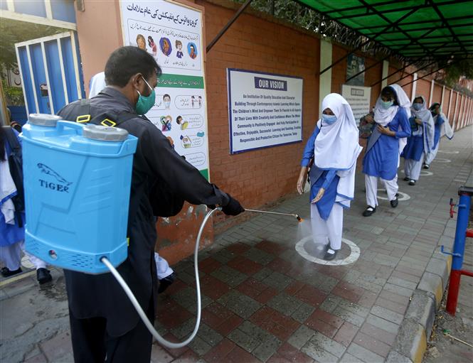 Pakistan reopens schools, universities after 5-month Covid-19 break