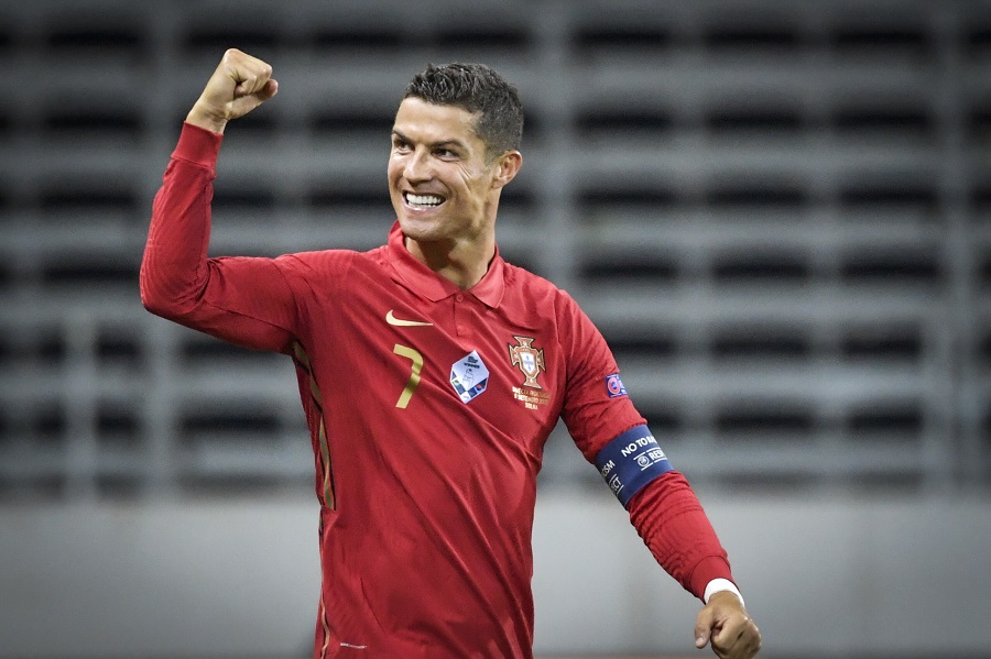 Ronaldo reaches century of international goals as Portugal blank Sweden 2-0