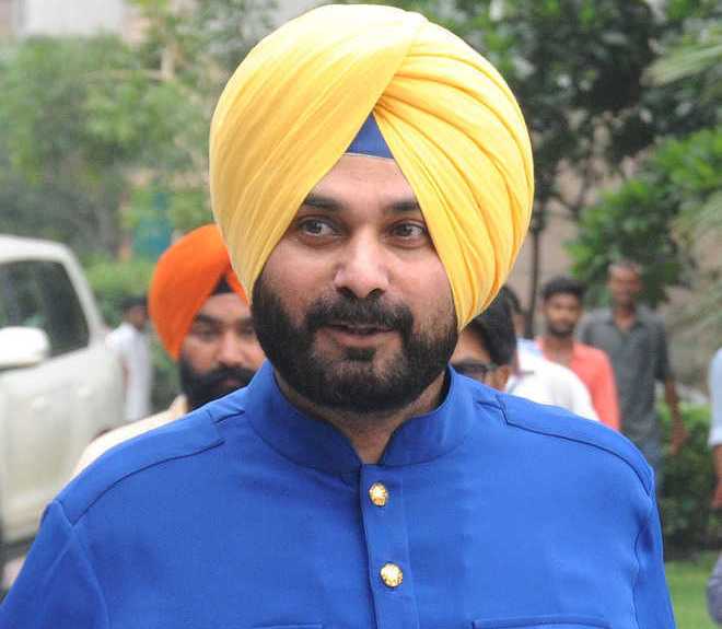 Sidhu says will hold protest against Farm Bills in Amritsar East