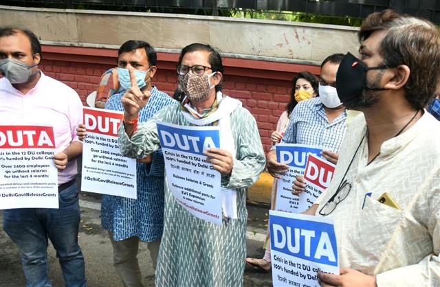 DU college teachers boycott online classes, official work to protest ‘non-payment’ of funds