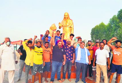 Demand for Bharat Ratna to Bhagat Singh gathers pace
