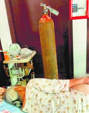 Fearing shortage, locals stock up medical oxygen cylinders
