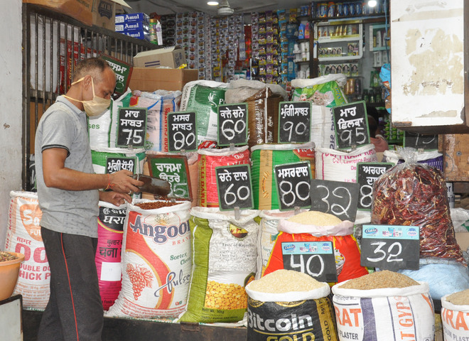 Hit by pandemic, traders switch to ‘kirana’ stores