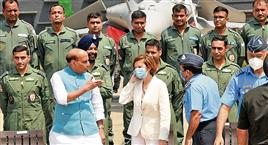 Rafale induction stern signal to adversaries, says Rajnath