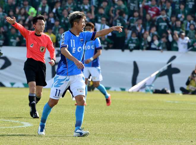 53-year-old striker Miura extends contract for 36th season