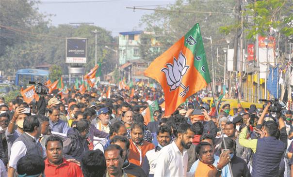 Anti-BJP alliance not ruled out in Bengal