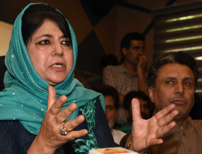 History will remember Rahul Gandhi for standing up to ‘present dictatorial regime', says Mehbooba
