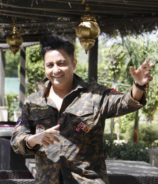 Try to fulfil my responsibility towards society through music: Sukhwinder