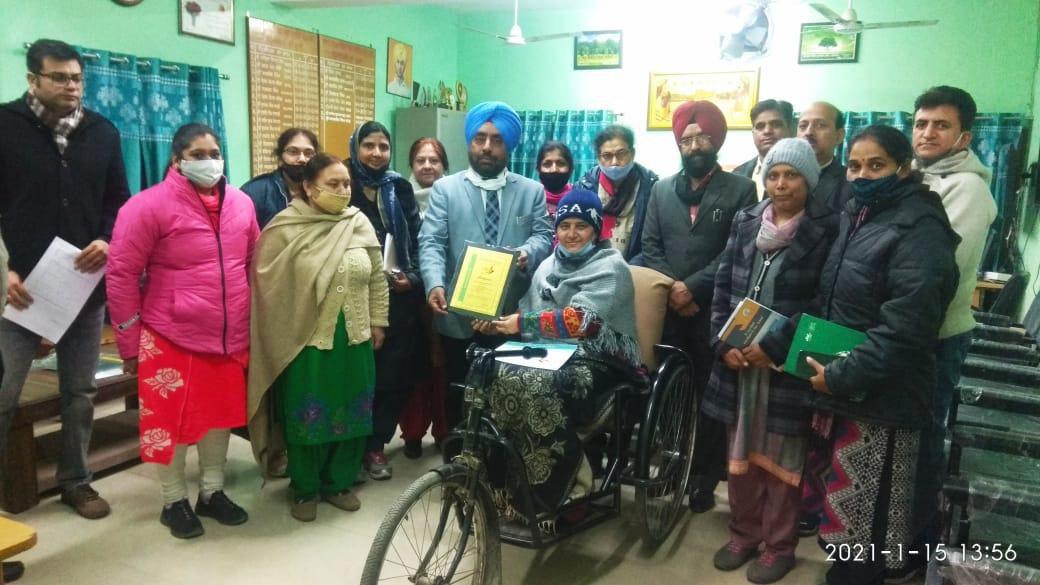 Paraplegic teacher felicitated for her efforts amid pandemic