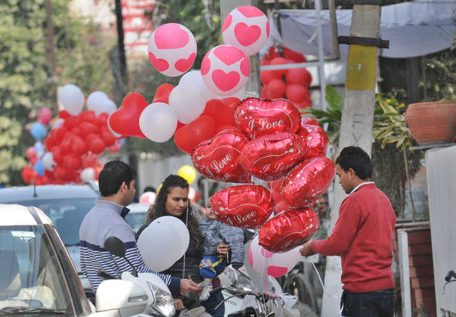 Agra college 'circular' asks girls to get a boyfriend by Feb 14; principal calls it ‘fake’
