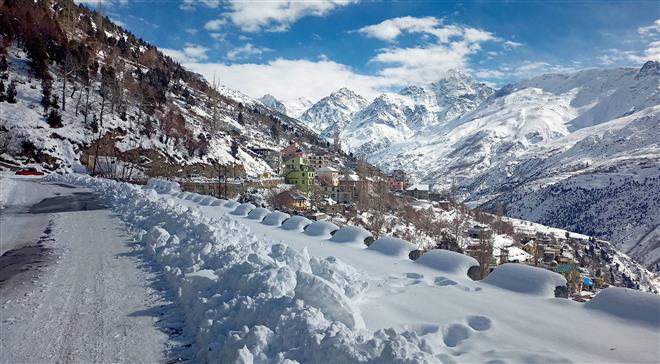 Keylong in Himachal Pradesh shivers at minus 11.4 degrees Celsius