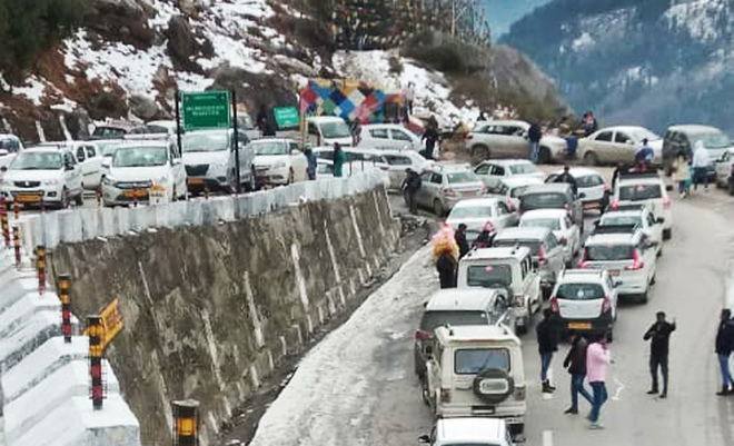 Manali-Leh NH restored to traffic : The Tribune India