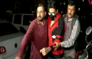 Rave party raid: Were BJP leader Manish Bhanushali, 'private detective' Kiran Gosavi involved in NCB operation on Sunday?